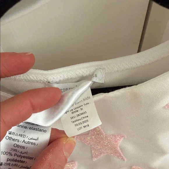Pottery Barn Kids Unicorn Costume with Pink and Purple Tulle 3T - Picture 2 of 4
